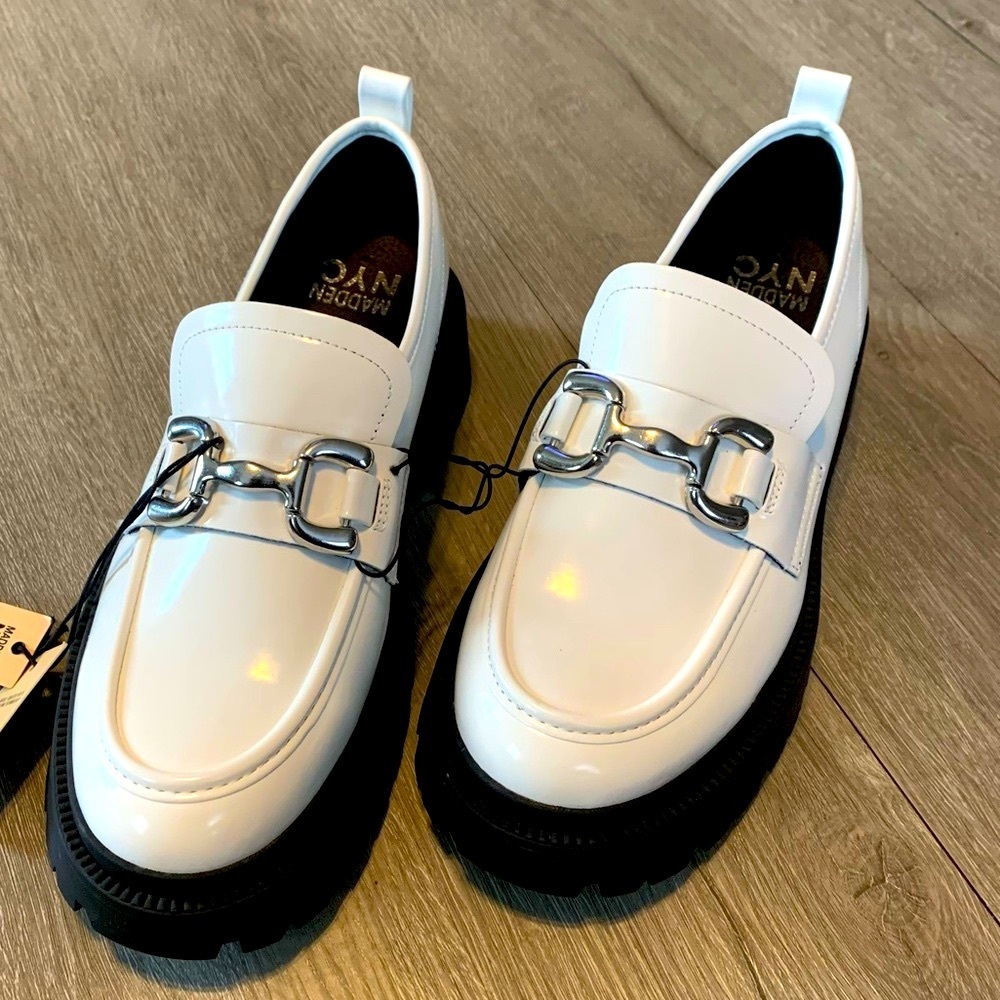 Women’s Glossy Light Academia White Loafers New With Tags!!!